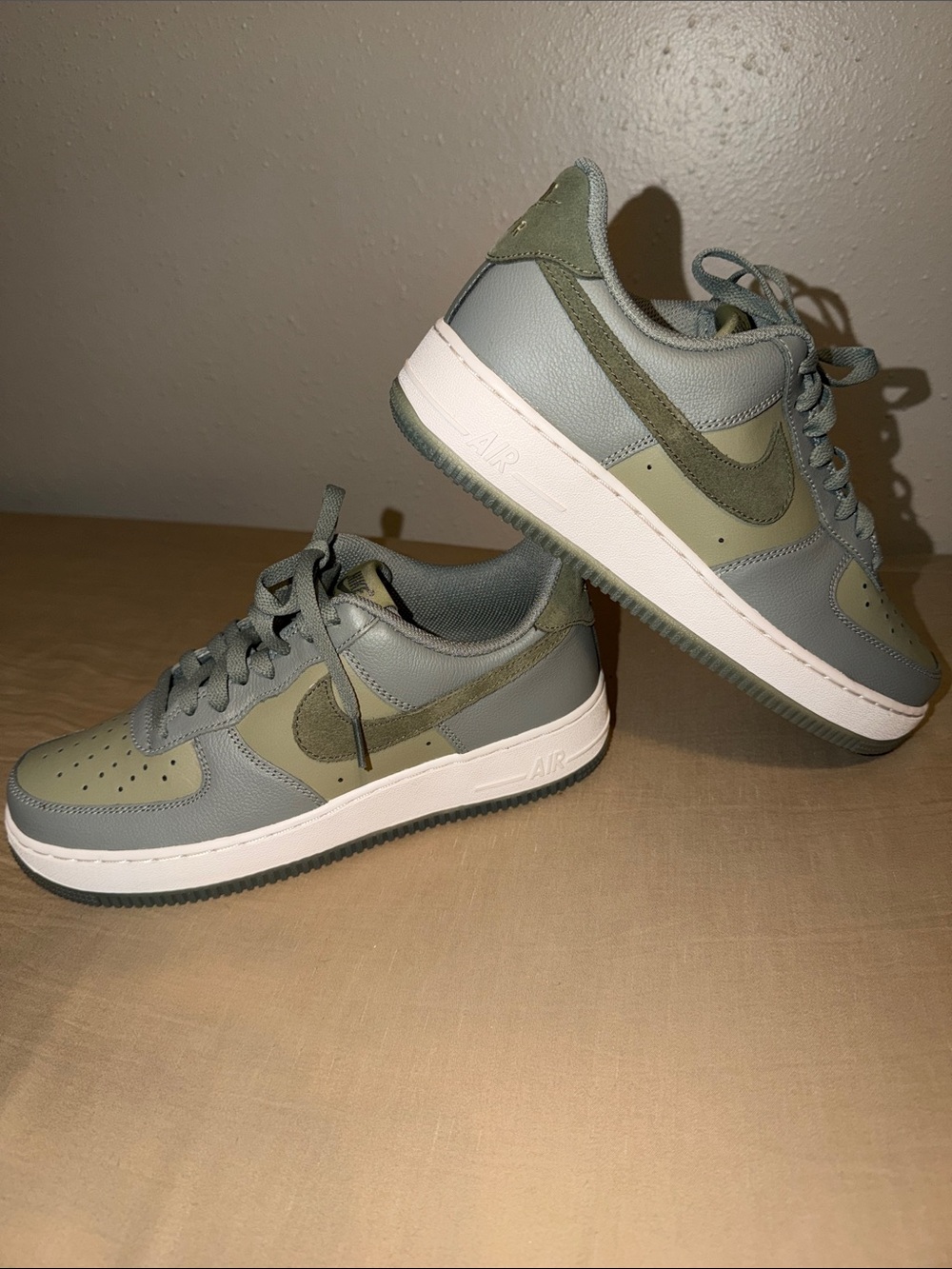 Nike Low Top Sneakers - Olive Green & Gray - Brand New
